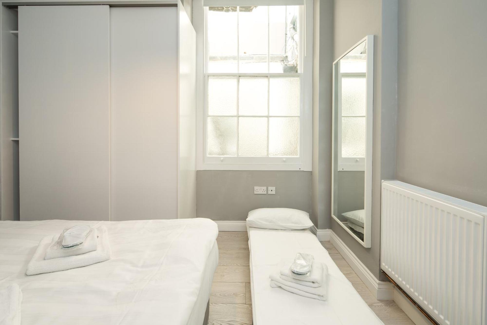Ferienwohnung Kensington Courtyard London Exterior foto